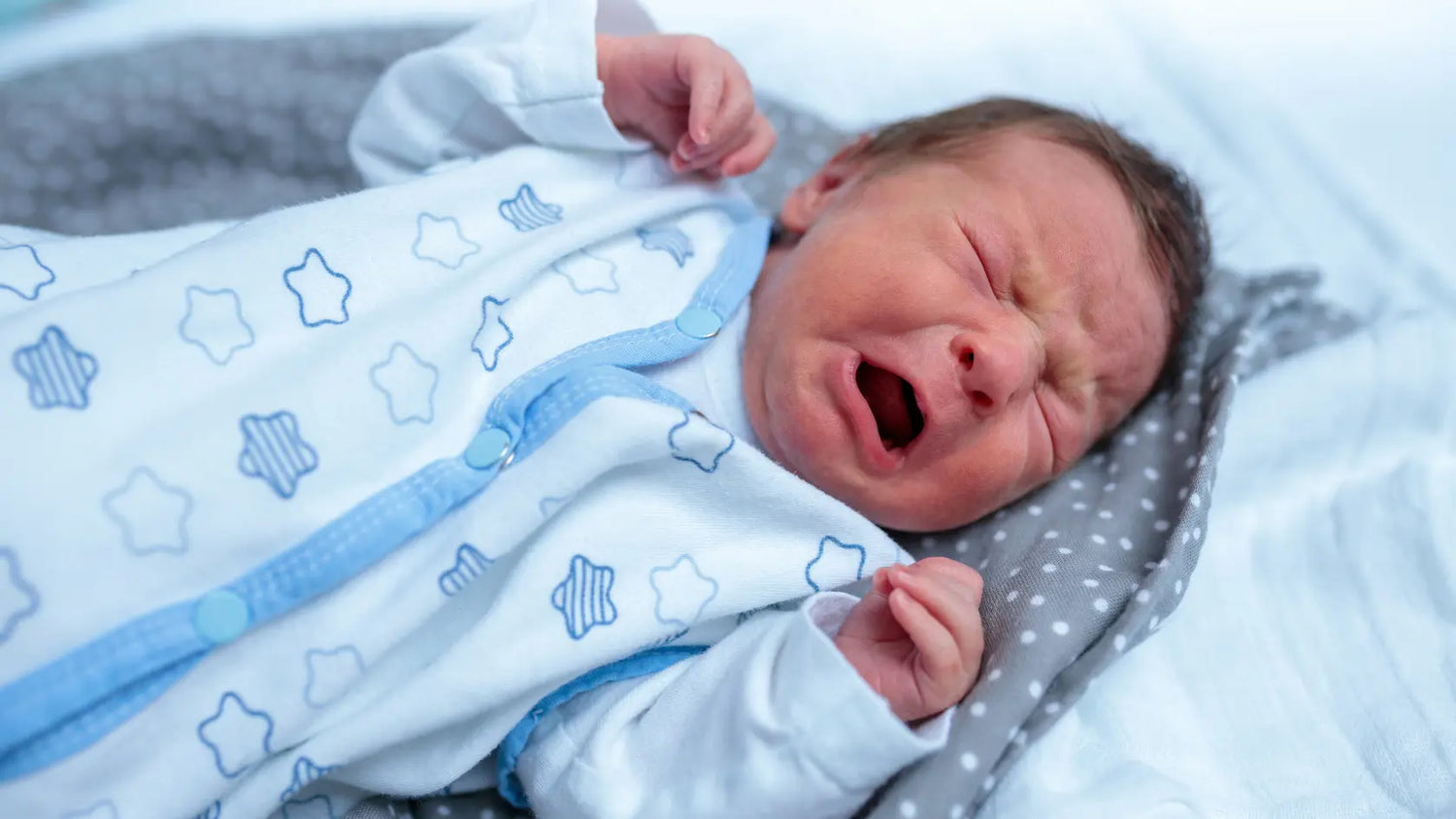 Kenali Tanda Colic & 7 Cara Mudah Nak Tenangkannya!